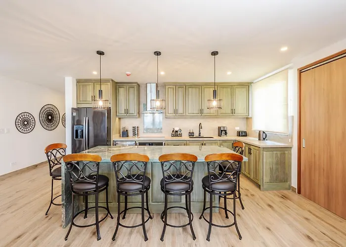 Luxury Oceanview Penthouse, Breathtaking Sunsets * Tamarindo